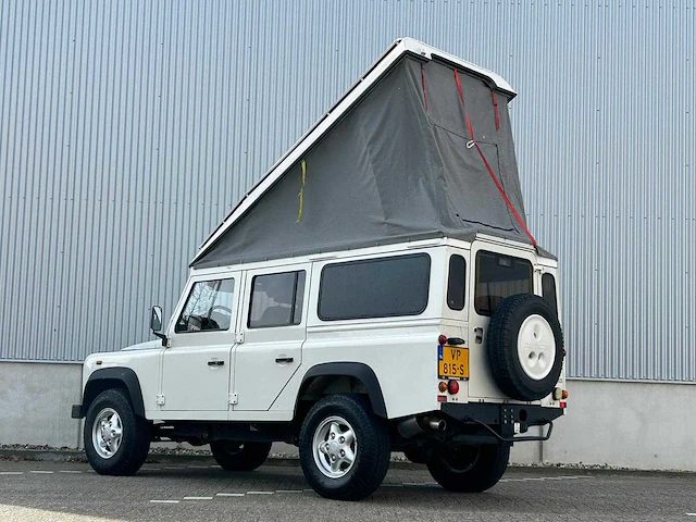 Land rover - defender - 2.4 td sw 110" s - vp-815-s - afbeelding 2 van  23