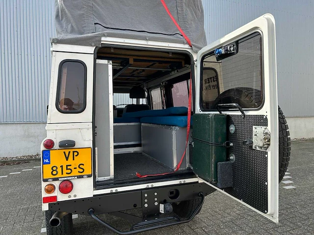 Land rover - defender - 2.4 td sw 110" s - vp-815-s - afbeelding 3 van  23