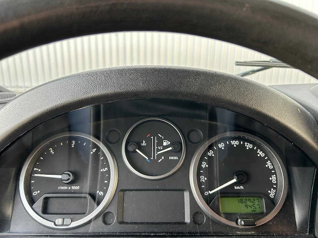 Land rover - defender - 2.4 td sw 110" s - vp-815-s - afbeelding 9 van  23