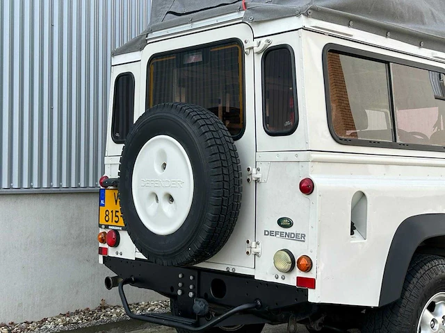 Land rover - defender - 2.4 td sw 110" s - vp-815-s - afbeelding 22 van  23