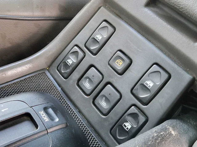 Land rover - discovery - 4.0 v8i - bedrijfswagen - grijs kenteken - vh-407-p - afbeelding 11 van  25