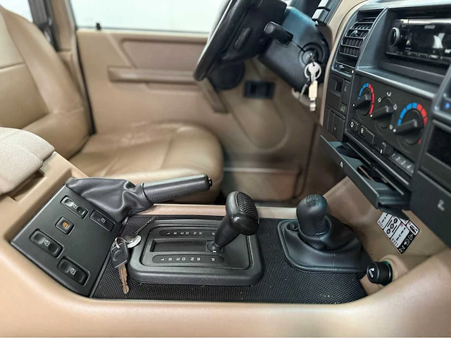 Land rover - discovery - personenauto - 1995 - afbeelding 14 van  33