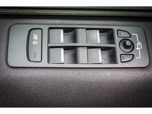 Land rover - discovery sport - 2.0 ed4 ec hse hv-740-r - afbeelding 10 van  21