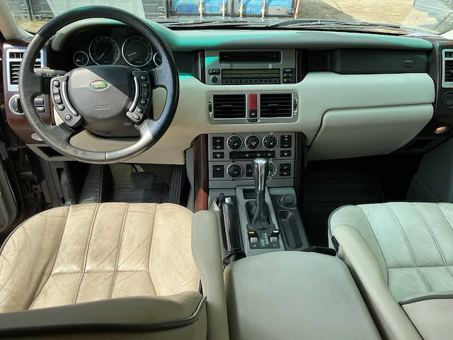 Land rover - range rover - 4.4 v8 hse - youngtimer > 15 - afbeelding 9 van  11