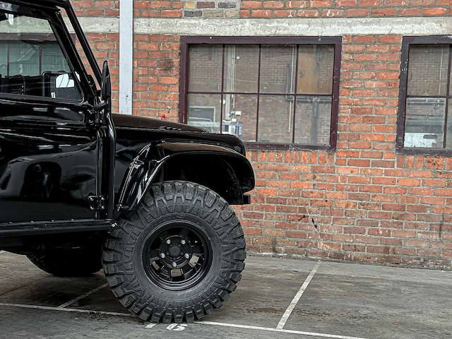 Land rover defender 100 4.6 v8 -spectre- 231pk 1990, 31-bp-hl - afbeelding 18 van  62