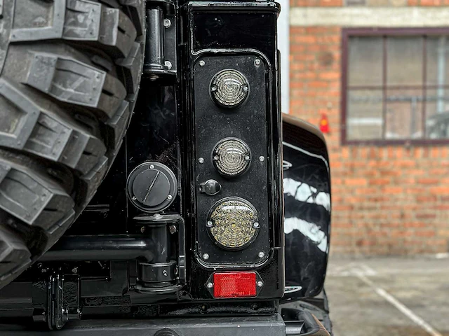 Land rover defender 100 4.6 v8 -spectre- 231pk 1990, 31-bp-hl - afbeelding 22 van  62