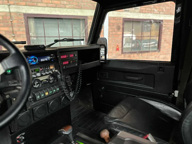 Land rover defender 100 4.6 v8 -spectre- 231pk 1990, 31-bp-hl - afbeelding 32 van  62