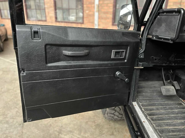 Land rover defender 100 4.6 v8 -spectre- 231pk 1990, 31-bp-hl - afbeelding 41 van  62