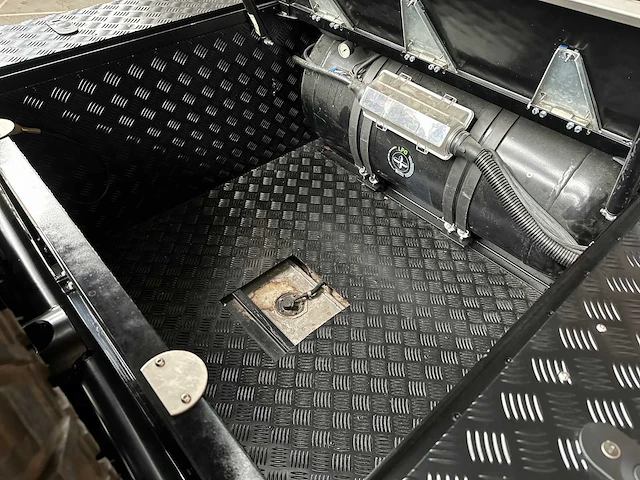 Land rover defender 100 4.6 v8 -spectre- 231pk 1990, 31-bp-hl - afbeelding 43 van  62