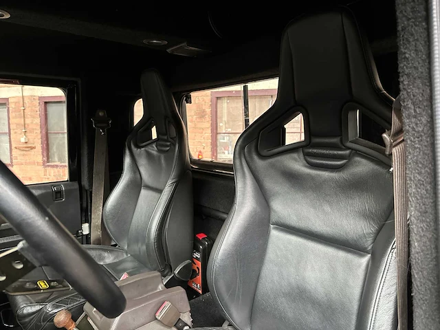 Land rover defender 100 4.6 v8 -spectre- 231pk 1990, 31-bp-hl - afbeelding 53 van  62