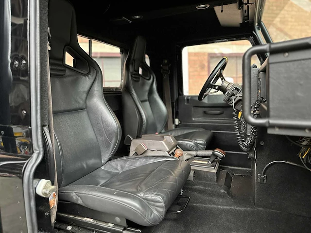 Land rover defender 100 4.6 v8 -spectre- 231pk 1990, 31-bp-hl - afbeelding 54 van  62