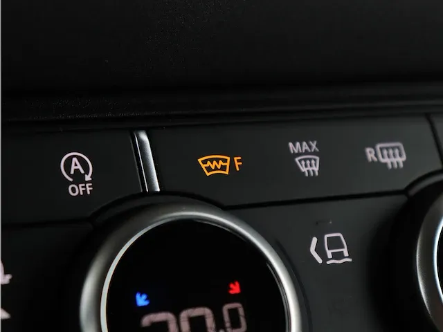 Land rover defender 2.0 p300 110 x-dynamic se | vkl-71-p - afbeelding 29 van  56