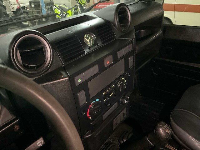 Land rover defender 2013 personenauto pickup 4wd - afbeelding 9 van  24