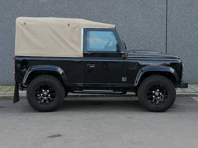 Land rover defender 2.2 d ht 90" xtech | vp-786-n - afbeelding 4 van  26