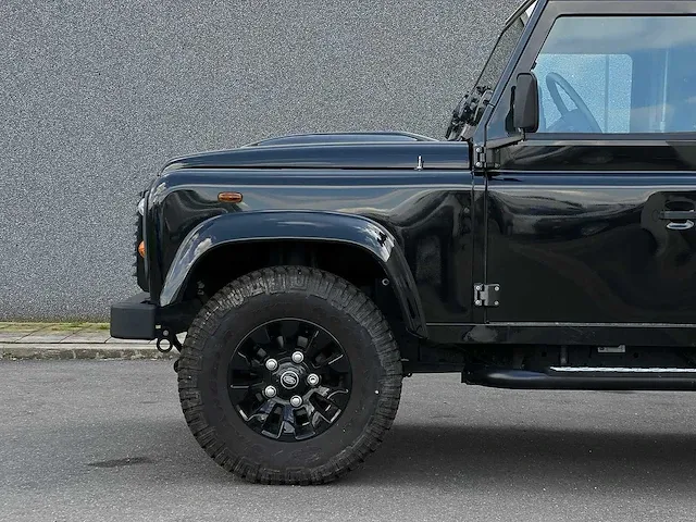 Land rover defender 2.2 d ht 90" xtech | vp-786-n - afbeelding 19 van  26