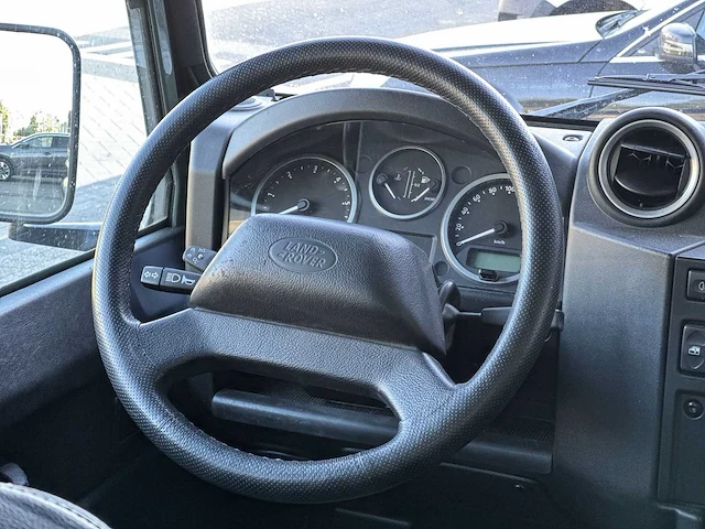 Land rover defender 2.2 d sw 90" keswick green - 4-pers - car 2013 | vgt-61-k i - afbeelding 6 van  32