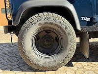 Land rover defender 2.5 td5 90" soft top 1999| kahn design | off road beast | vtt-57-k - afbeelding 15 van  30