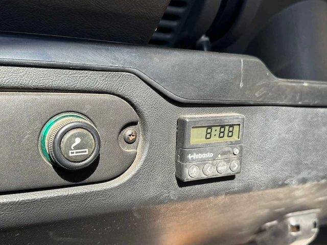 Land rover defender 2.5 td5 90" soft top 1999| kahn design | off road beast | vtt-57-k - afbeelding 4 van  30