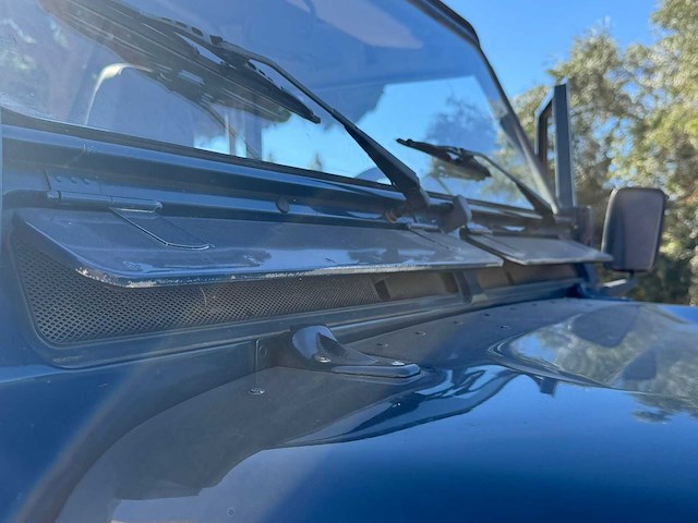 Land rover defender 2.5 td5 90" soft top 1999| kahn design | off road beast | vtt-57-k - afbeelding 9 van  30