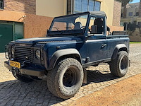 Land rover defender 2.5 td5 90" soft top 1999| kahn design | off road beast | vtt-57-k - afbeelding 1 van  30