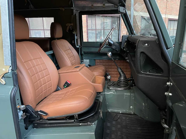 Land rover defender 90 soft top 2.5l 115pk 1993 - afbeelding 30 van  39