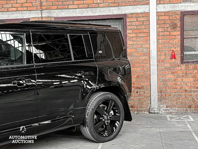 Land rover defender p400e se hybrid 404pk 2023 -fabrieksgarantie- - afbeelding 12 van  60
