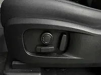 Land rover defender p400e se hybrid 404pk 2023 -fabrieksgarantie- - afbeelding 45 van  60