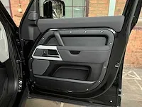 Land rover defender p400e se hybrid 404pk 2023 -fabrieksgarantie- - afbeelding 50 van  60