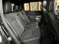 Land rover defender p400e se hybrid 404pk 2023 -fabrieksgarantie- - afbeelding 56 van  60