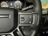 Land rover defender p400e x-dynamic hse 404pk 2024 (fabrieksgarantie) plug-in hybrid - afbeelding 15 van  35