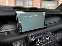 Land rover defender p400e x-dynamic hse 404pk 2024 (fabrieksgarantie) plug-in hybrid - afbeelding 18 van  35