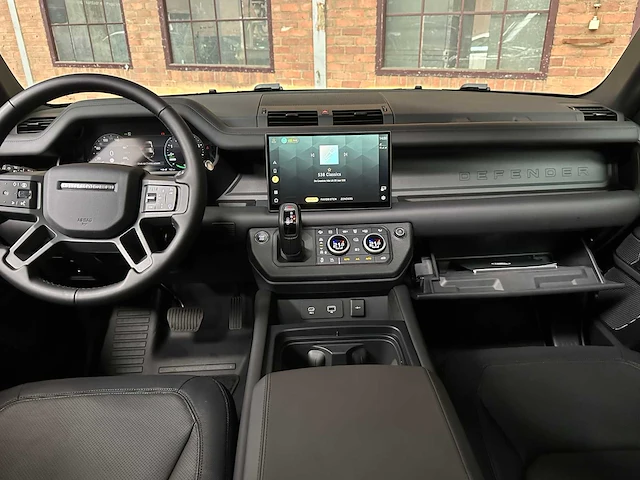 Land rover defender p400e x-dynamic hse 404pk 2024 (fabrieksgarantie) plug-in hybrid - afbeelding 22 van  35
