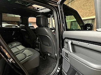 Land rover defender p400e x-dynamic hse 404pk 2024 (fabrieksgarantie) plug-in hybrid - afbeelding 25 van  35