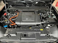 Land rover defender p400e x-dynamic hse 404pk 2024 (fabrieksgarantie) plug-in hybrid - afbeelding 32 van  35