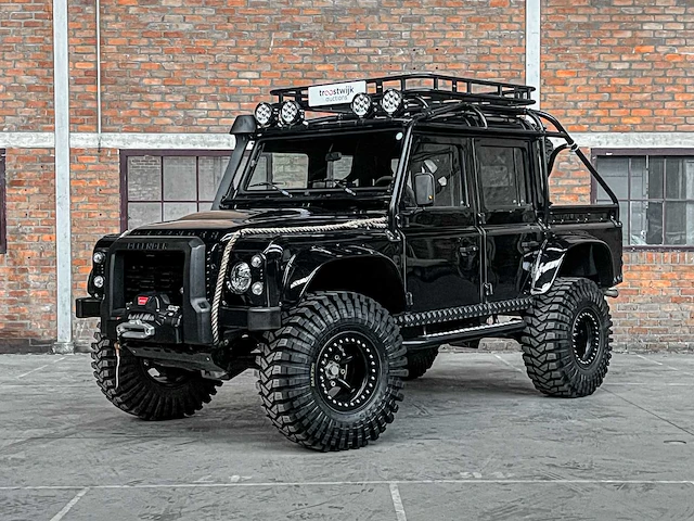 Land rover defender (special vehicle operations svx ‘spectre’ look) 2.5 td5 110 sw g4 122pk 2004 (origineel-nl), 69-nv-zh - afbeelding 1 van  45