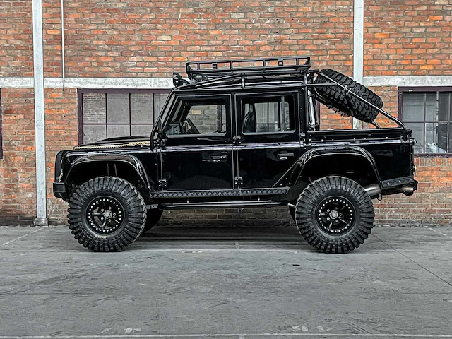 Land rover defender (special vehicle operations svx ‘spectre’ look) 2.5 td5 110 sw g4 122pk 2004 (origineel-nl), 69-nv-zh - afbeelding 14 van  45