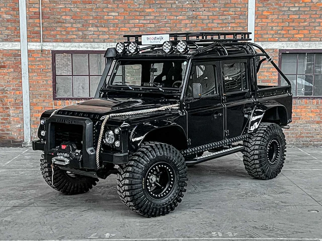 Land rover defender (special vehicle operations svx ‘spectre’ look) 2.5 td5 110 sw g4 122pk 2004 (origineel-nl), 69-nv-zh - afbeelding 12 van  45
