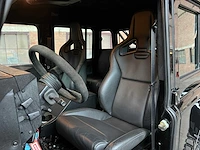 Land rover defender (special vehicle operations svx ‘spectre’ look) 2.5 td5 110 sw g4 122pk 2004 (origineel-nl), 69-nv-zh - afbeelding 35 van  45