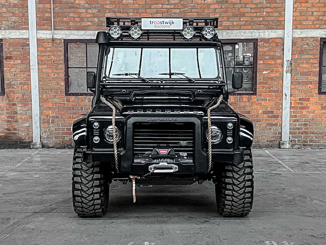 Land rover defender (special vehicle operations svx ‘spectre’ look) 2.5 td5 110 sw g4 122pk 2004 (origineel-nl), 69-nv-zh - afbeelding 42 van  45