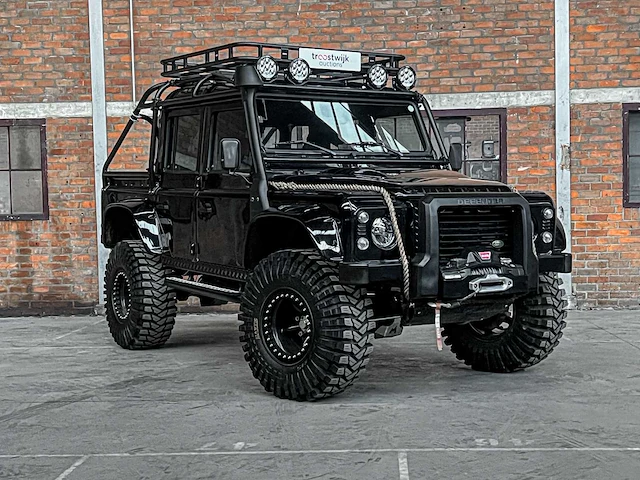 Land rover defender (special vehicle operations svx ‘spectre’ look) 2.5 td5 110 sw g4 122pk 2004 (origineel-nl), 69-nv-zh - afbeelding 44 van  45