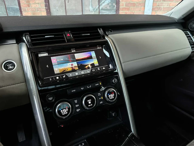 Land rover discovery 2.0 sd4 hse luxury 7p 241pk 2017, ts-094-r - afbeelding 24 van  48