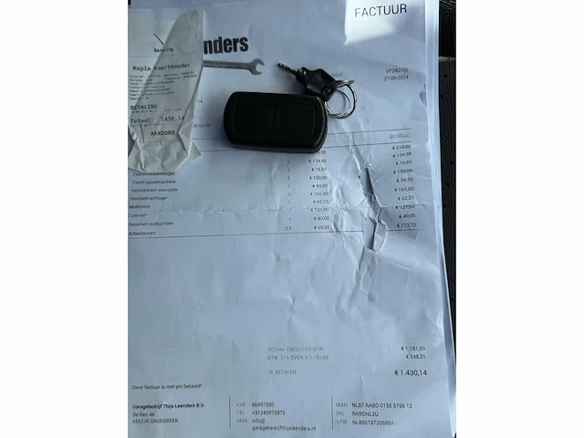 Land rover discovery 2.7 tdv6 hse origineel nederlands nap 06-xj-hf - afbeelding 30 van  44