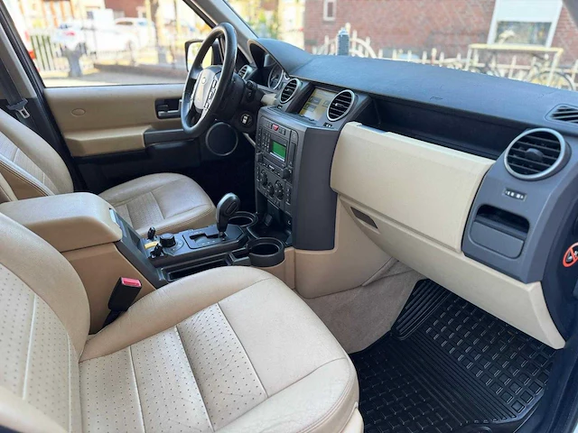 Land rover discovery 3 4.4 v8 hse 63-hps-6 - afbeelding 15 van  34