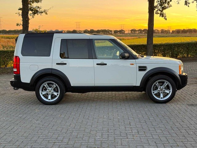Land rover discovery 3 4.4 v8 hse 63-hps-6 - afbeelding 31 van  34