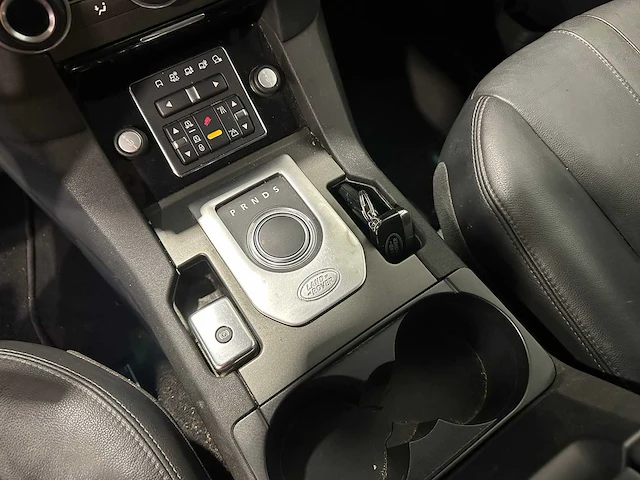Land rover discovery 3.0 sdv6 s vv-740-s - afbeelding 9 van  21
