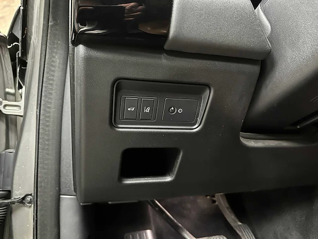 Land rover discovery 3.0 td6 first edition 7p. 258pk 2017, nt-499-k - afbeelding 13 van  41
