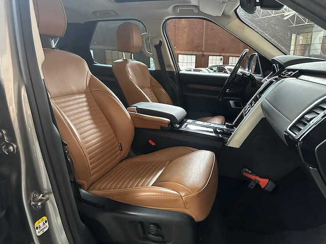 Land rover discovery 3.0 td6 first edition 7p. 258pk 2017, nt-499-k - afbeelding 33 van  41