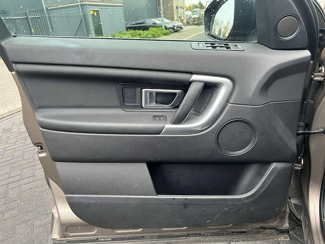 Land rover discovery sport 2.0 si4 4wd hse luxe 2015 | h-869-ff - afbeelding 4 van  34