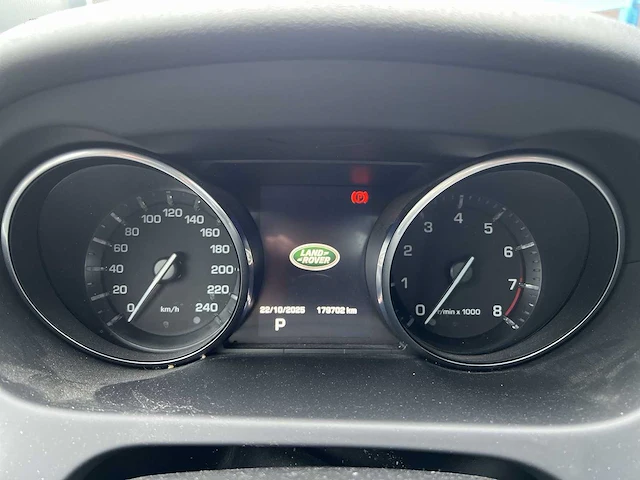Land rover discovery sport 2.0 si4 4wd hse luxe 2015 | h-869-ff - afbeelding 6 van  34