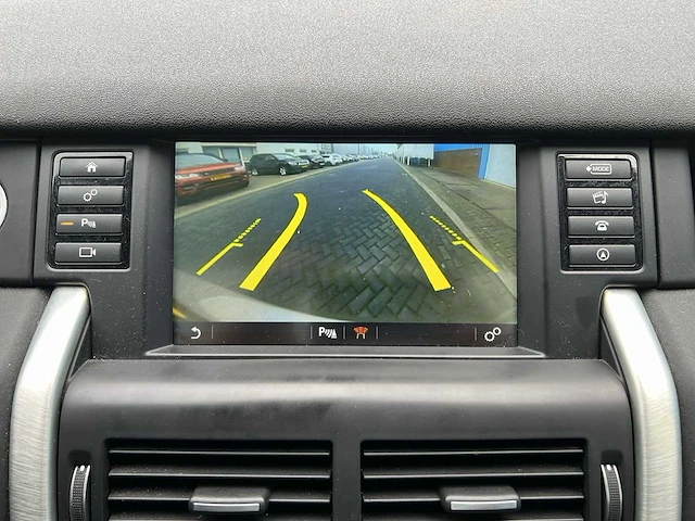 Land rover discovery sport 2.0 si4 4wd hse luxe 2015 | h-869-ff - afbeelding 15 van  34